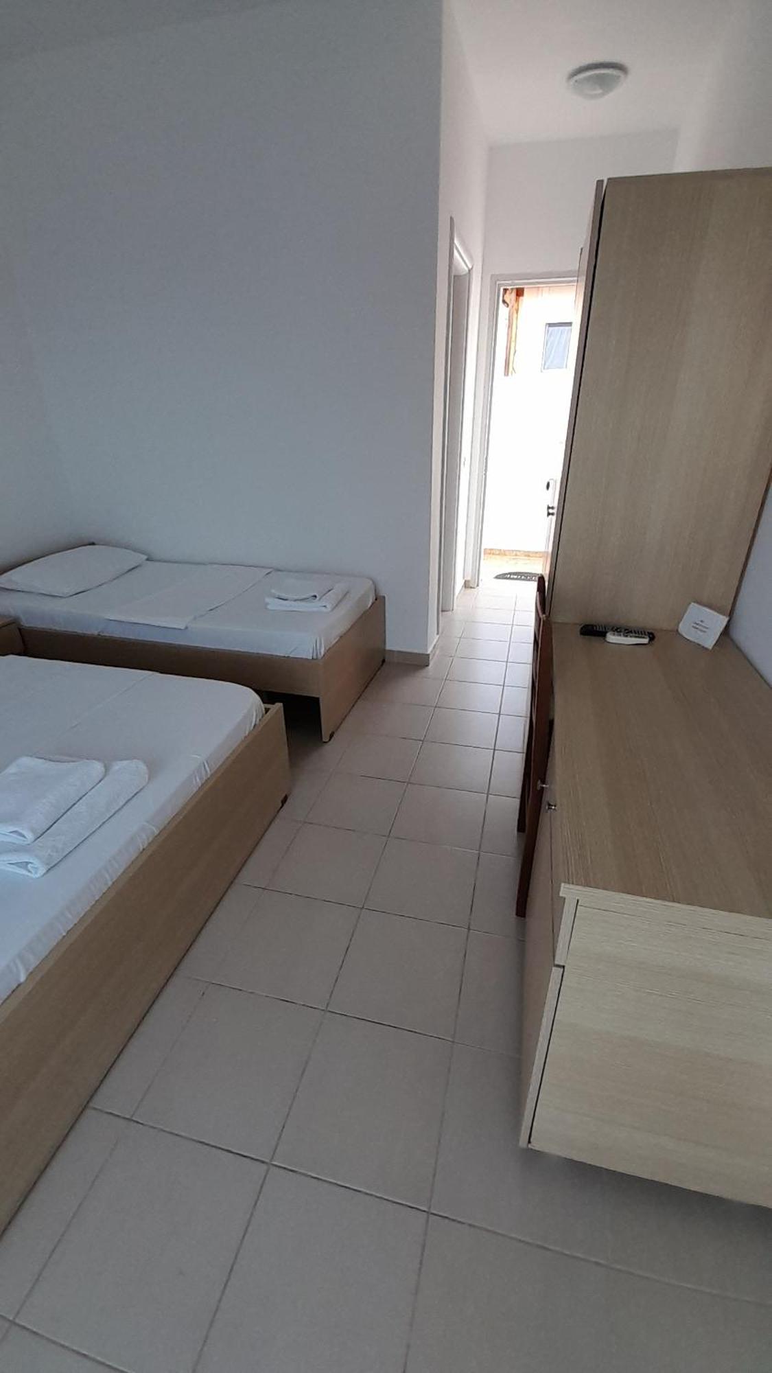 Hotel Elite 2 Kosta Dhërmi Esterno foto