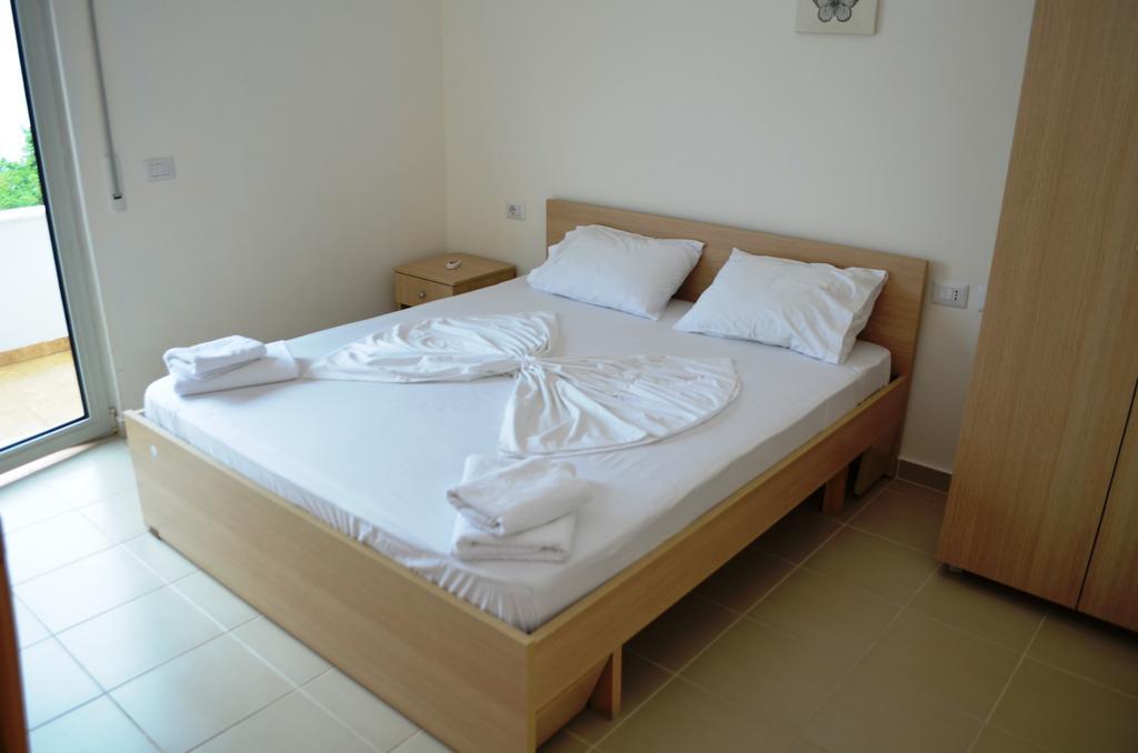 Hotel Elite 2 Kosta Dhërmi Esterno foto